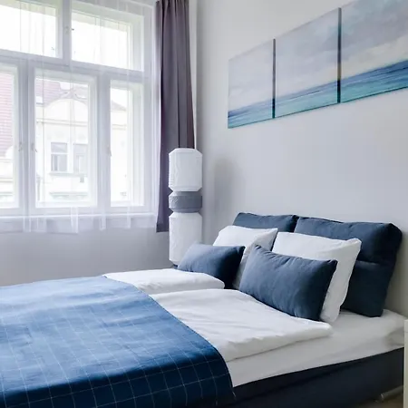 Studio Slavikova * Prag